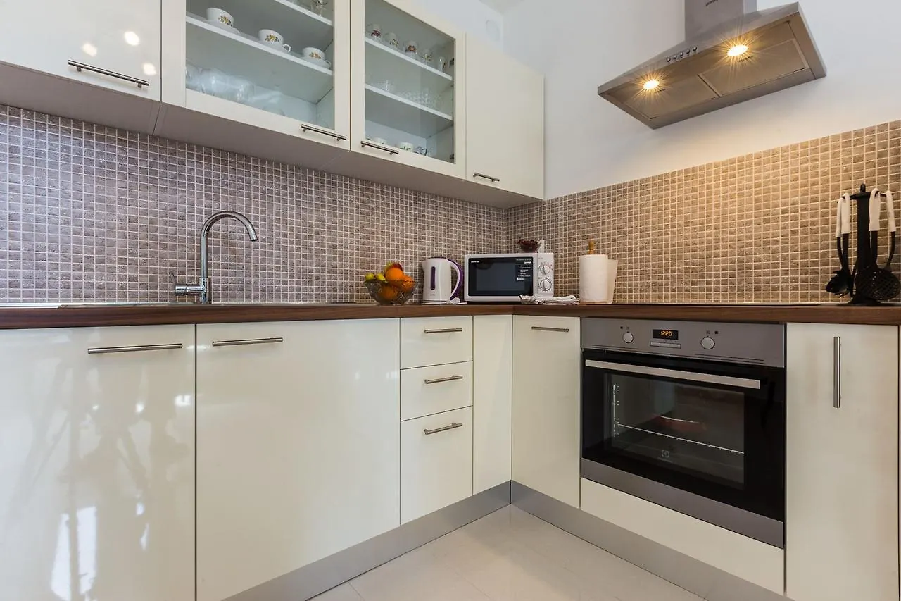 Drago 2Br Apt. In Old Town Zadar Apartment